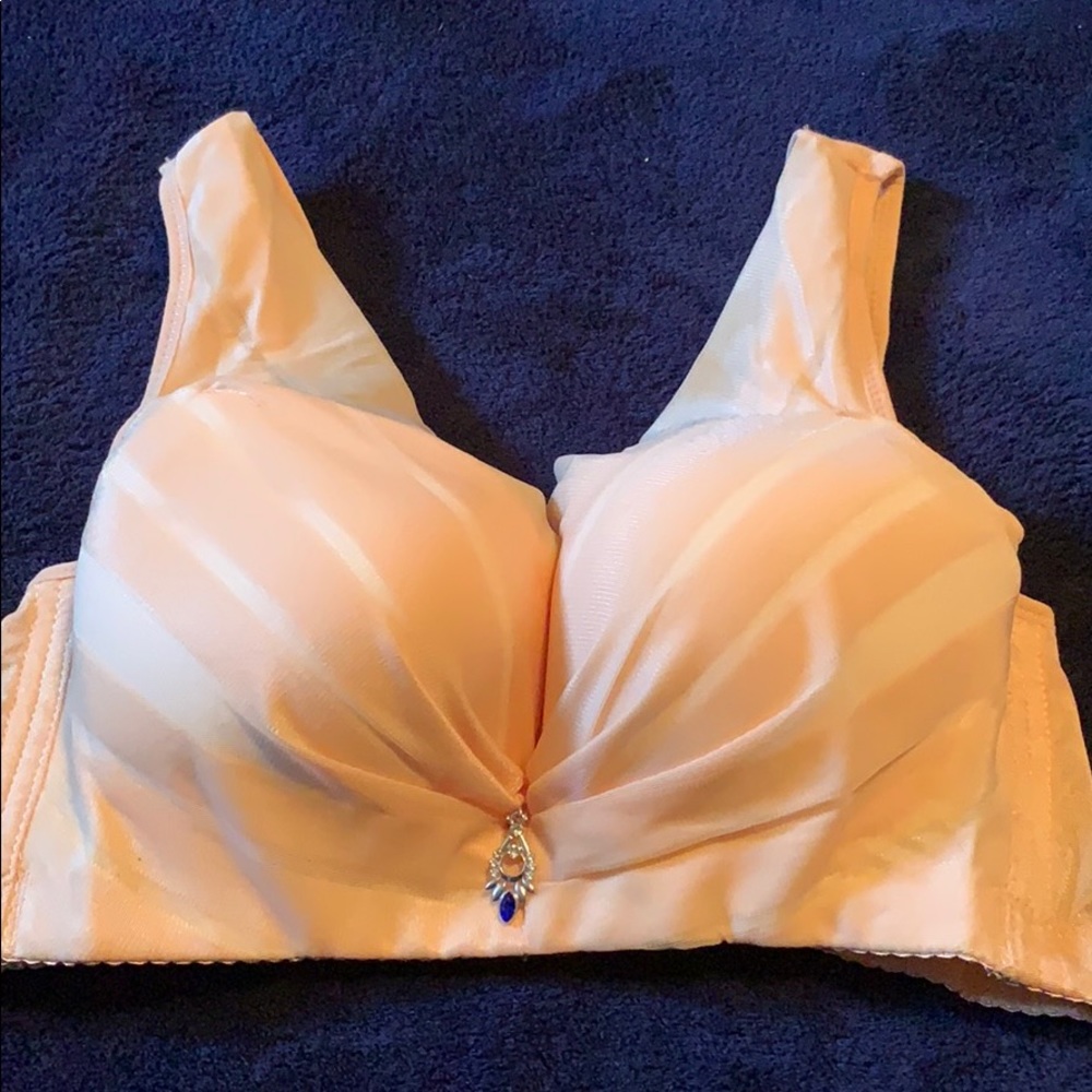 💗New wireless deep v ultra thin adjustable bra - Picture 3 of 8